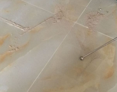枞阳瓷砖空鼓维修公司分享粘合剂选择不当在瓷砖铺贴过程中可能导致以下问题